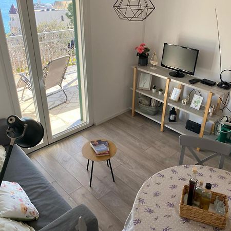 Kn House With Two Apartments Near Sea Rogoznica  Kültér fotó
