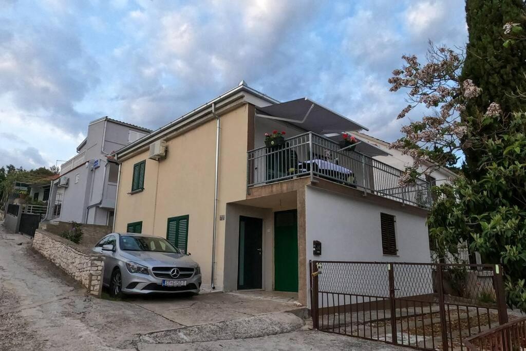 Kn House With Two Apartments Near Sea Rogoznica  Kültér fotó