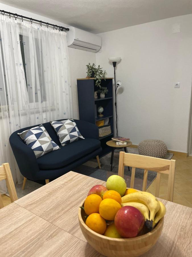 Kn House With Two Apartments Near Sea Rogoznica  Kültér fotó